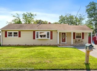 351 Spruce Dr, Brick, NJ 08723