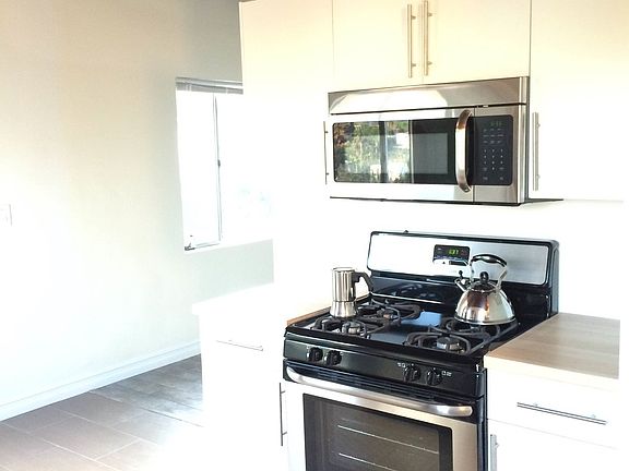 2nd image of 2134 Santa Ynez St APT 4