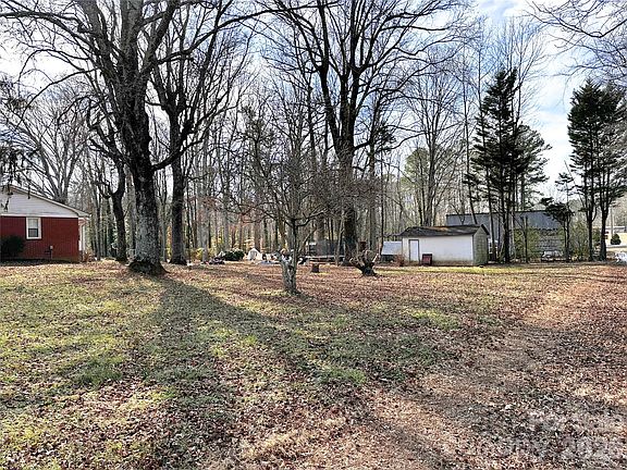 3rd image of 2370 Briggs Rd