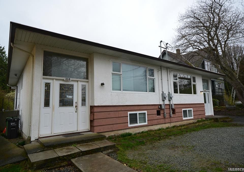 1st image of 452 Craigflower Rd #450