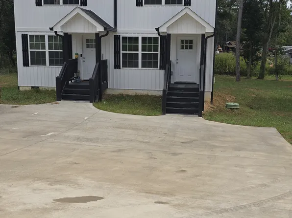 211 Liberty Dr #B, Dalton, GA 30721