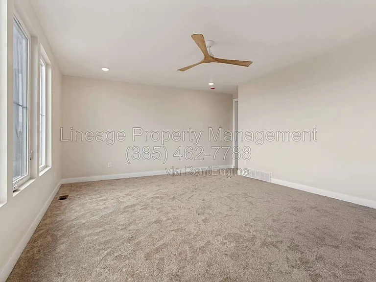 707 N 1540 E — Photo 18