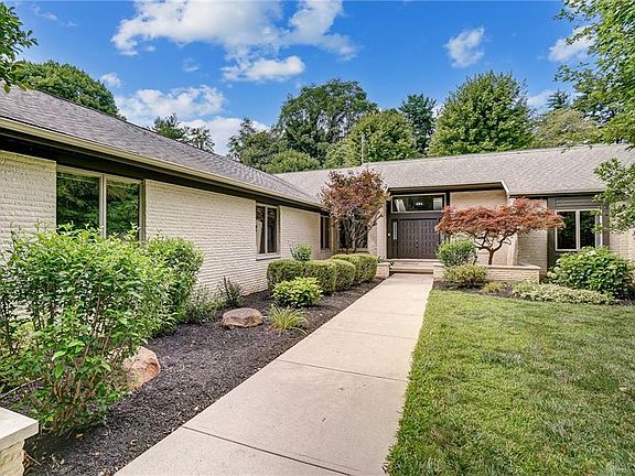3rd image of 5511 Beejay Ct