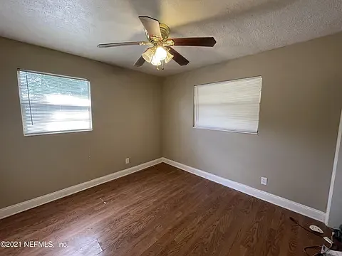 2856 Beachwood Blvd — Photo 21