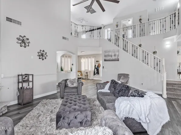941 W DEXTER Way, San Tan Valley, AZ 85143