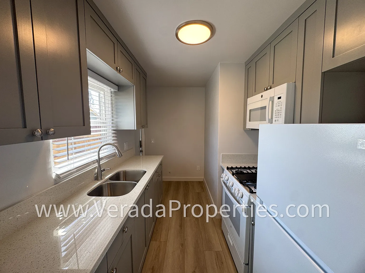 1 bed, 500 sqft, $2,450 — Photo 3