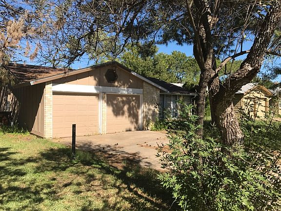 2nd image of 810 Cactus Dr