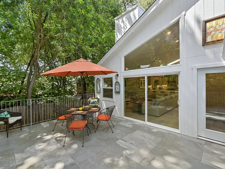 19139 Railroad Ave — Photo 35