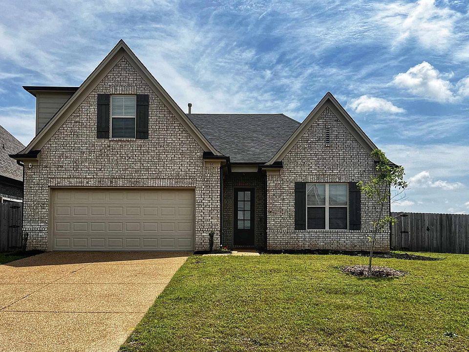 1st image of 85 Briar Hollow Ln