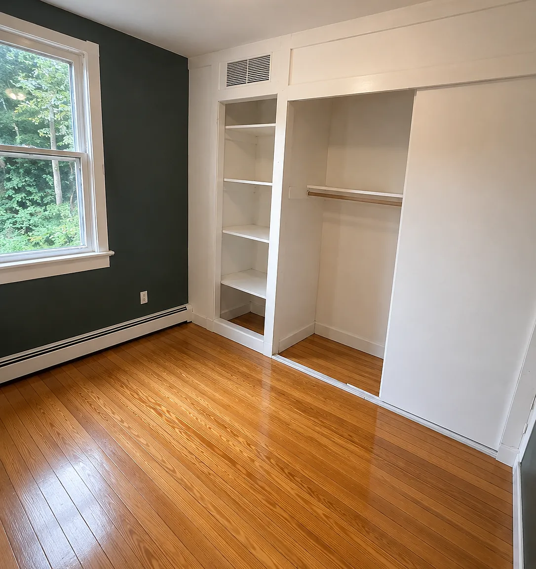 2 bed, $1,900 — Photo 4
