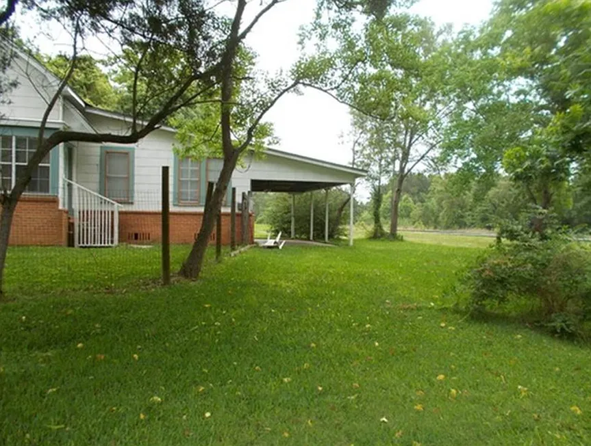 E Avenue J Silsbee Tx