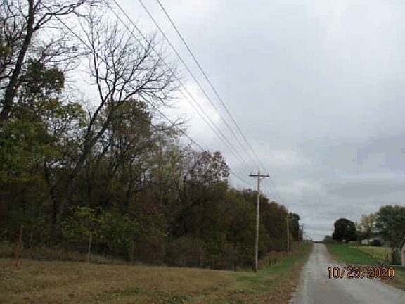 Exterior Neighborhood (street photo)