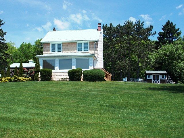 1st image of 12 Skyview Dr