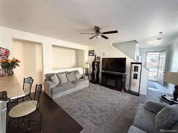 3rd image of 841 Willow Drive