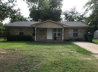 12012 Maple St, Terrell, TX 75160