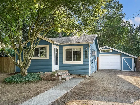 8995 Meadowbrook Way SE, Snoqualmie, WA 98065