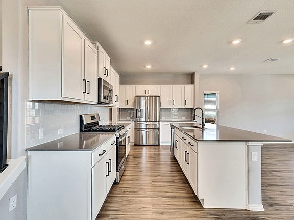 4th image of 10403 Bramble Berry Dr