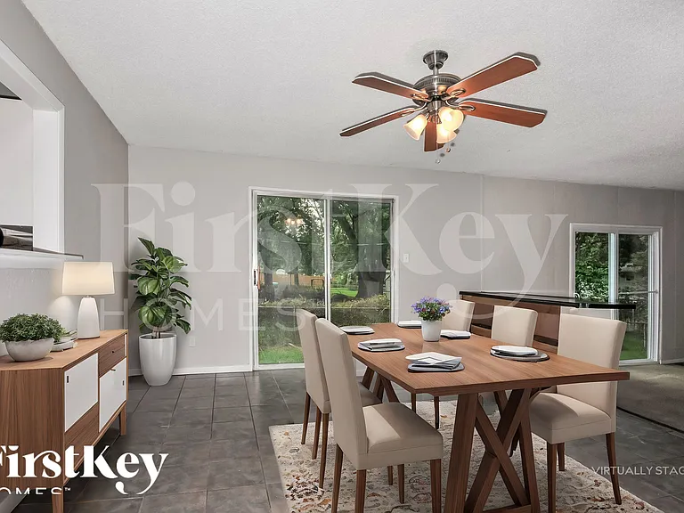 2320 Grants Pkwy — Photo 6