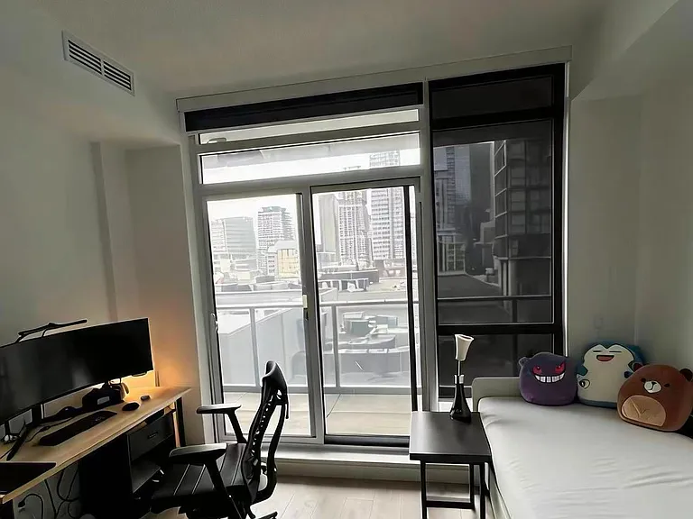 38 Widmer St #1203 — Photo 9