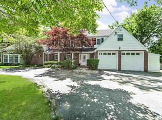 132 E Southgate Rd, Peoria, IL 61614