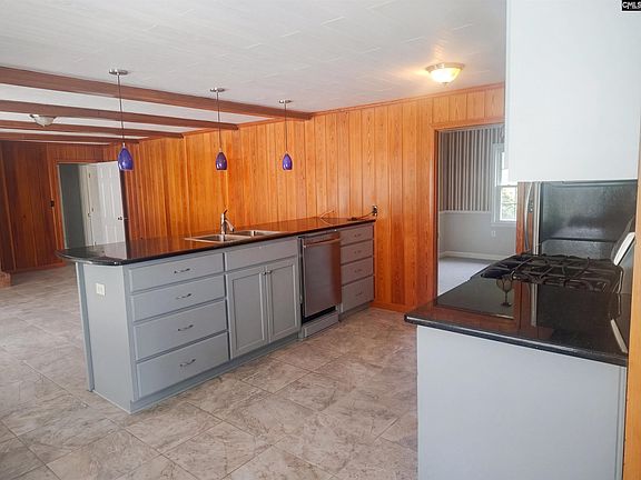 2nd image of 1307 Sunnyhill Dr