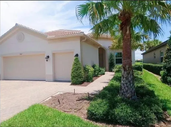 15567 Corona Del Mar Dr, Wimauma, FL 33598