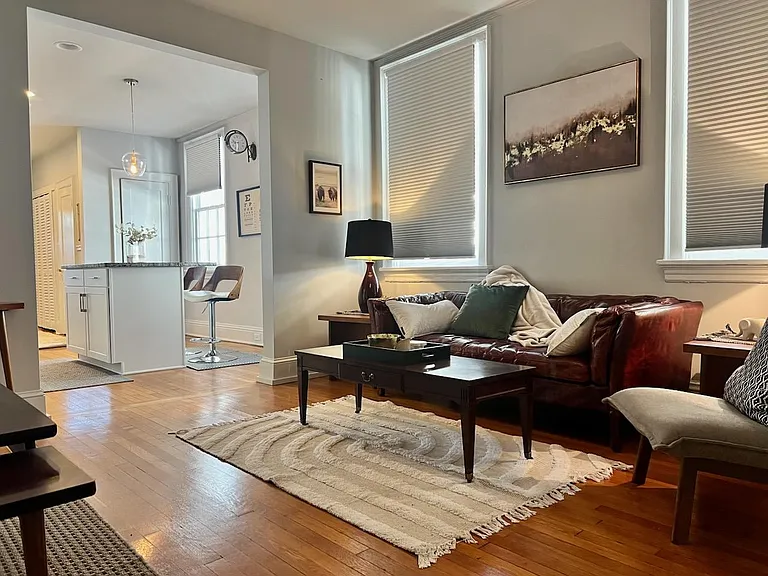 2313 W Grace St #4 — Photo 6