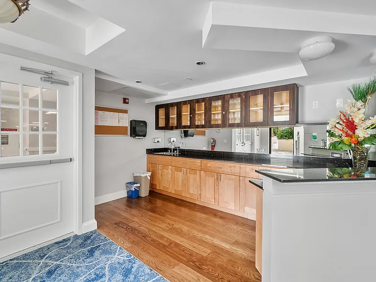 801 S Olive Ave #914 — Photo 32