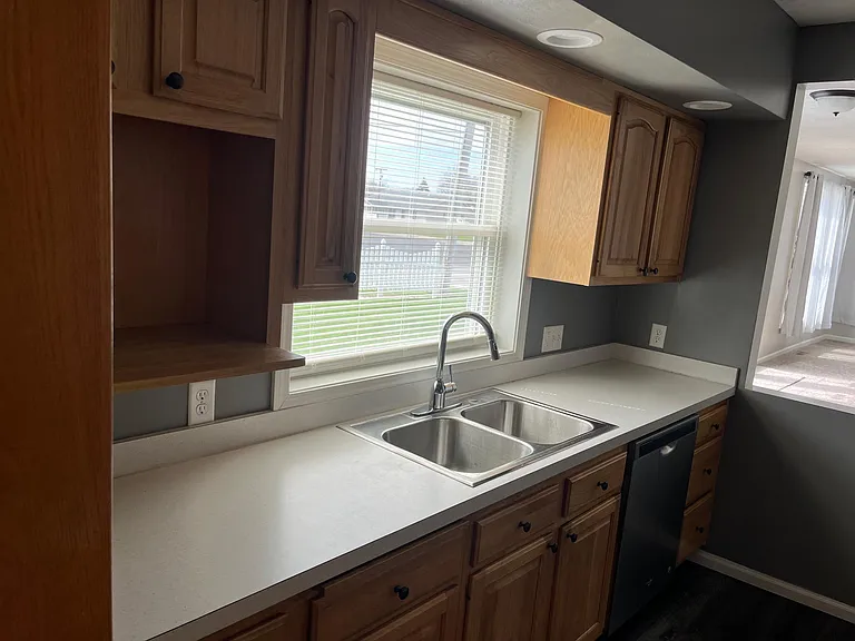 300 E Troy Pike #A — Photo 5