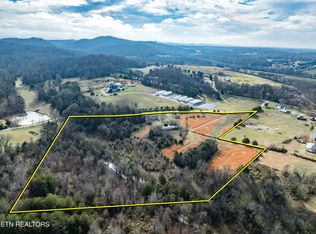 1614 Bob Young Ln, Lenoir City, TN 37772