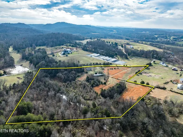 1614 Bob Young Ln, Lenoir City, TN 37772