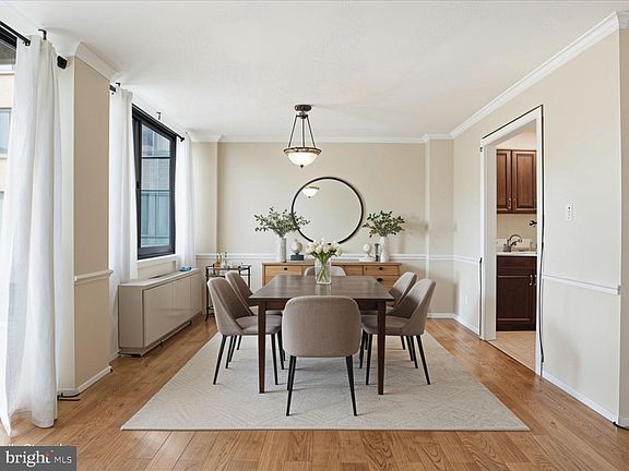2nd image of 600 Roosevelt Blvd APT 317