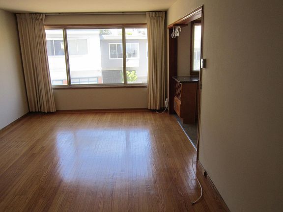 2nd image of 579 Corbett Ave #3