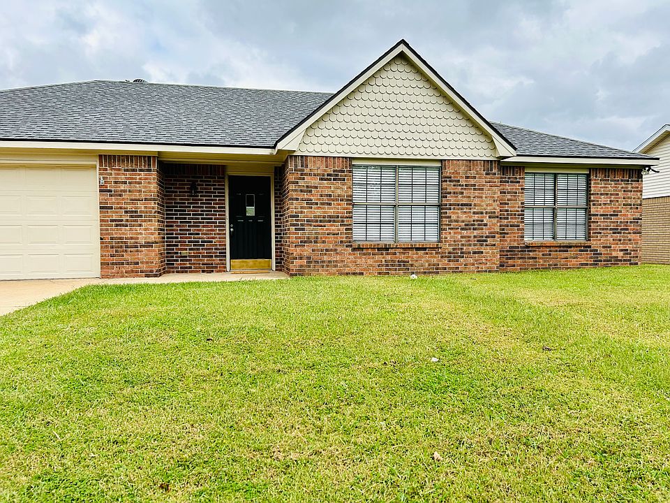 1st image of 1546 N Plum Tree Dr