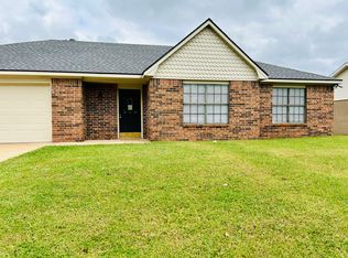 1546 N Plum Tree Dr, Fayetteville, AR 72704