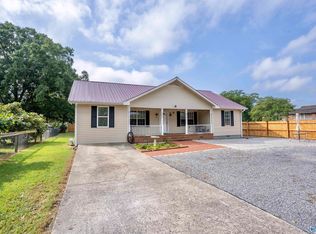 501 Royal Ave #1, Boaz, AL 35957