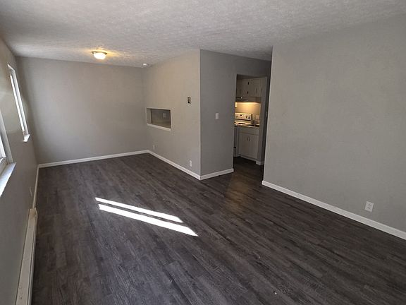 2nd image of 2270 Creedmoor Dr