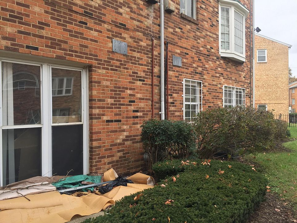 Front of unit, security grates on windows