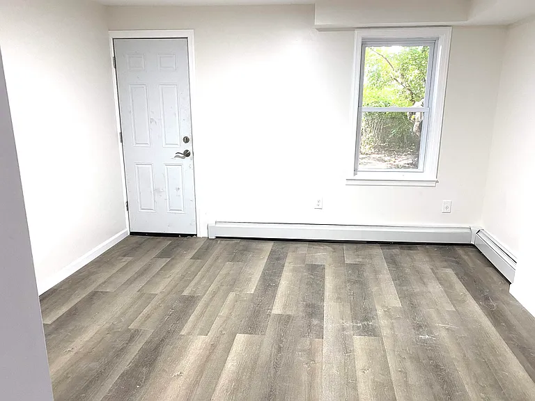 19 Wallis Ave — Photo 10