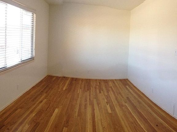 2nd image of 1531 Marina Ct Unit C
