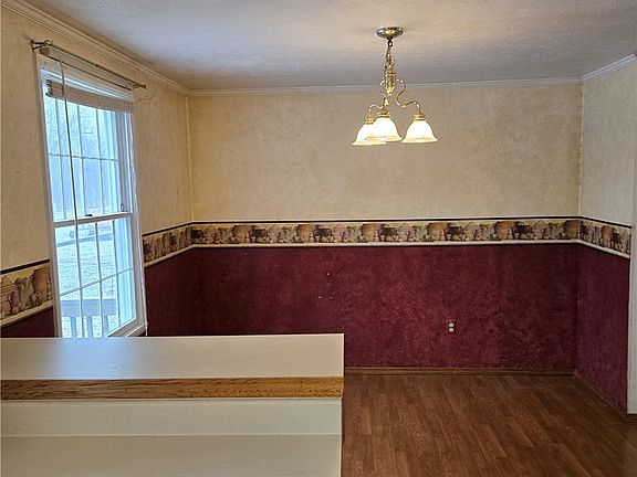 4th image of 511 Suzanne Dr