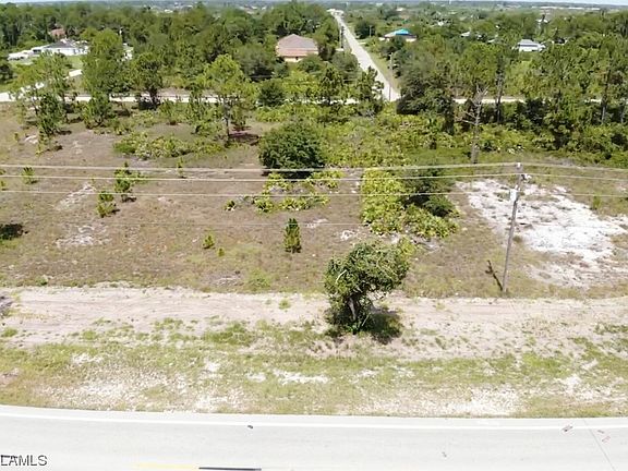2nd image of 378-380 Bell Blvd S