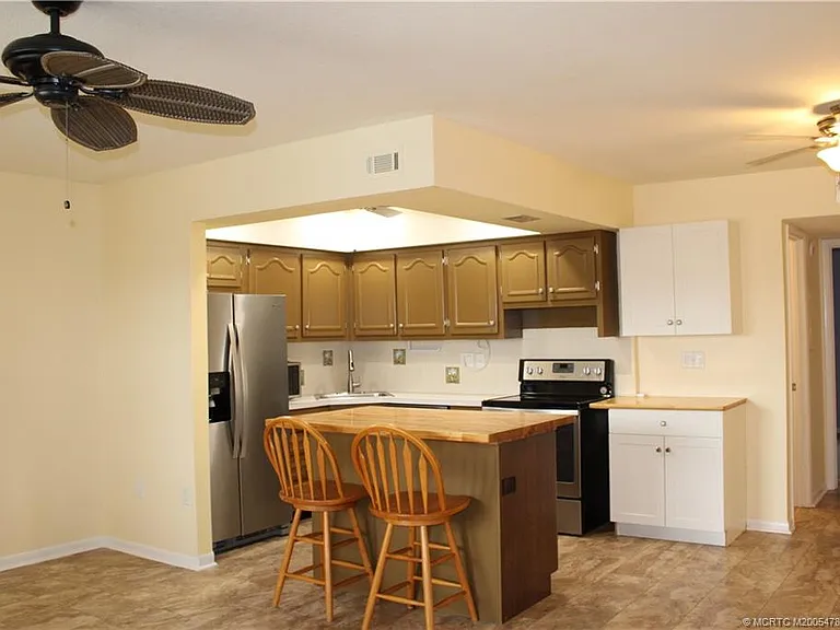 2600 S Kanner Hwy #J10 — Photo 3
