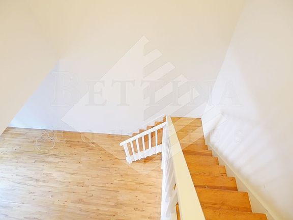 5th image of 516 E 86th St APT 3A