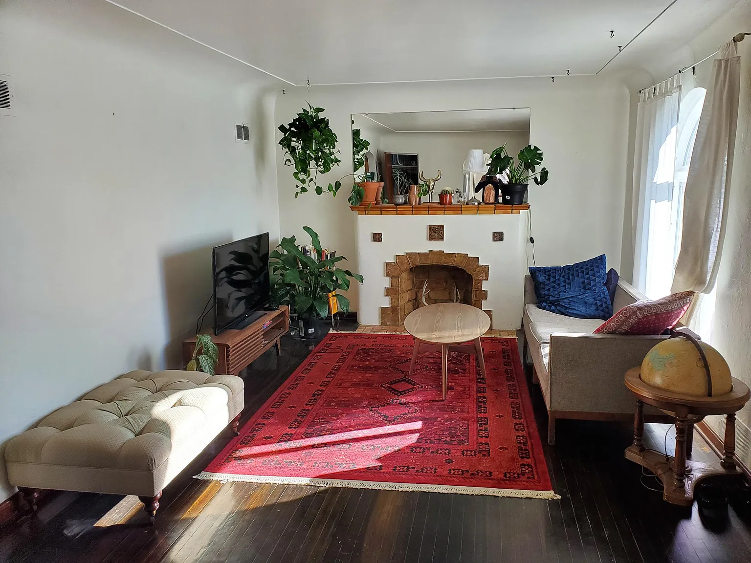 2 bed, 810 sqft, $2,150 — Photo 2