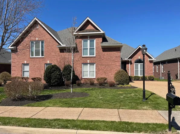 215 Stoners Glen Ct, Hermitage, TN 37076