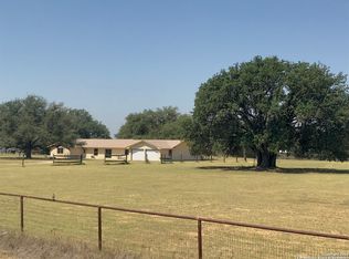 60 Wisdom Rd, Pleasanton, TX 78064
