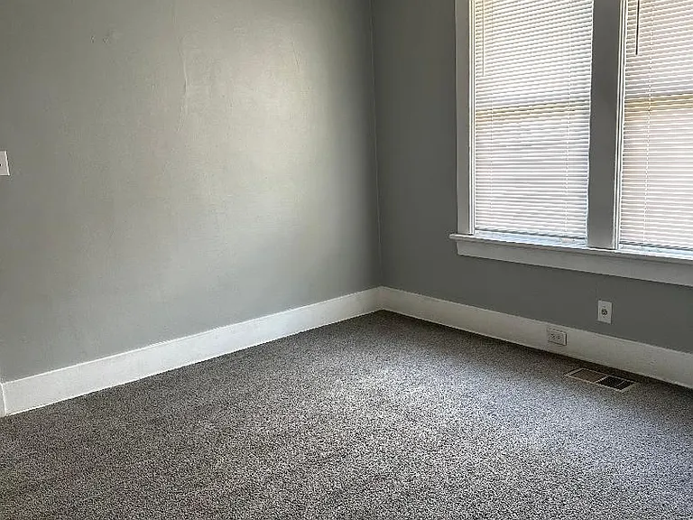 2109 Oliver Ave #2109 — Photo 3