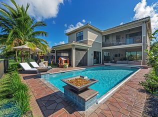 2805 Cinnamon Bay Cir, Naples, FL 34119