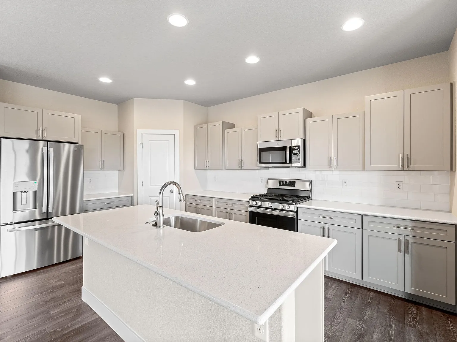 9233 Bugaboo Dr — Photo 4